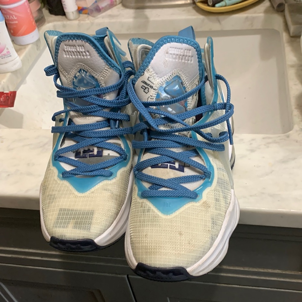 Nike lebron 19 chosen one shoes